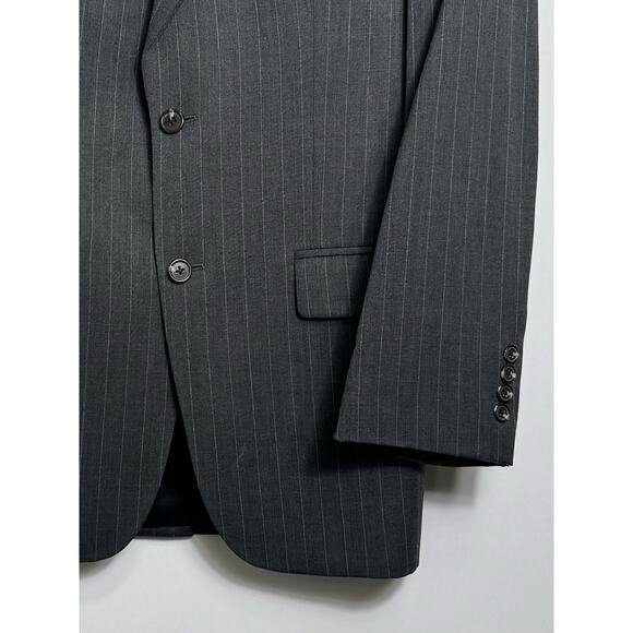 Chaps Woolmark Men’s Blazer Jacket 2-Button Gray Pinstripe Pure Wool Classic - Picture 2 of 8